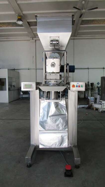 Macchina dosatrice per sacchi aperti da 5 a 25kg INOX